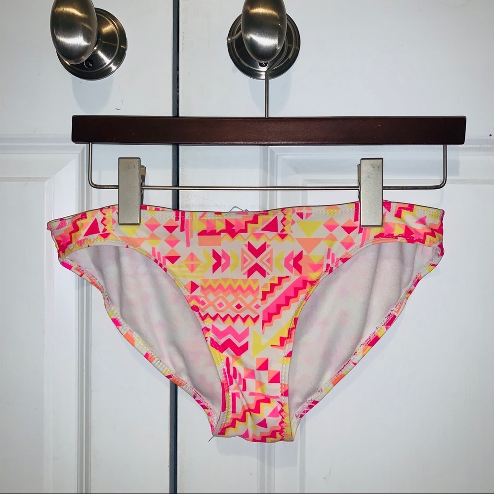 Cute patterned bikini bottoms - Picture 2 of 2